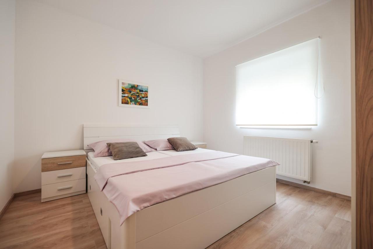 Apartment Leon Бибине Екстериор снимка