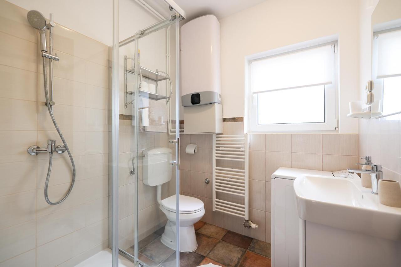 Apartment Leon Бибине Екстериор снимка