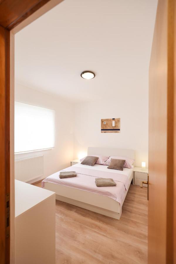 Apartment Leon Бибине Екстериор снимка