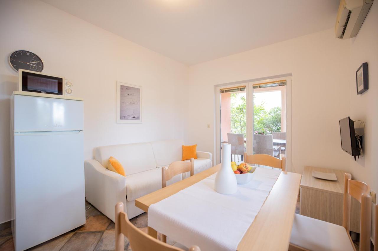 Apartment Leon Бибине Екстериор снимка